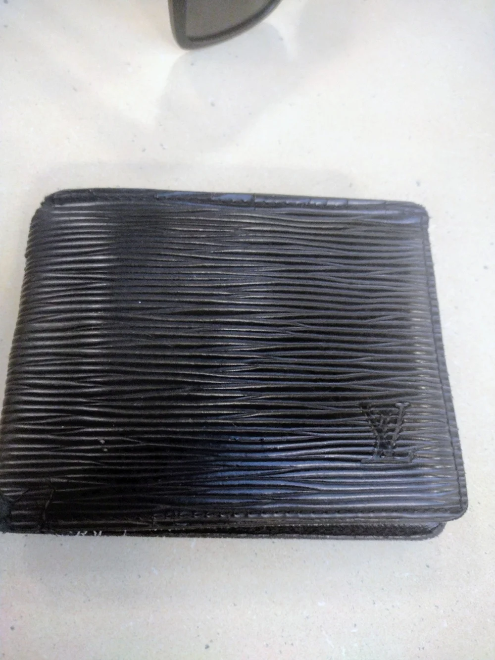 Louis Vuitton Black Epi Leather Slender Wallet - Good Condition